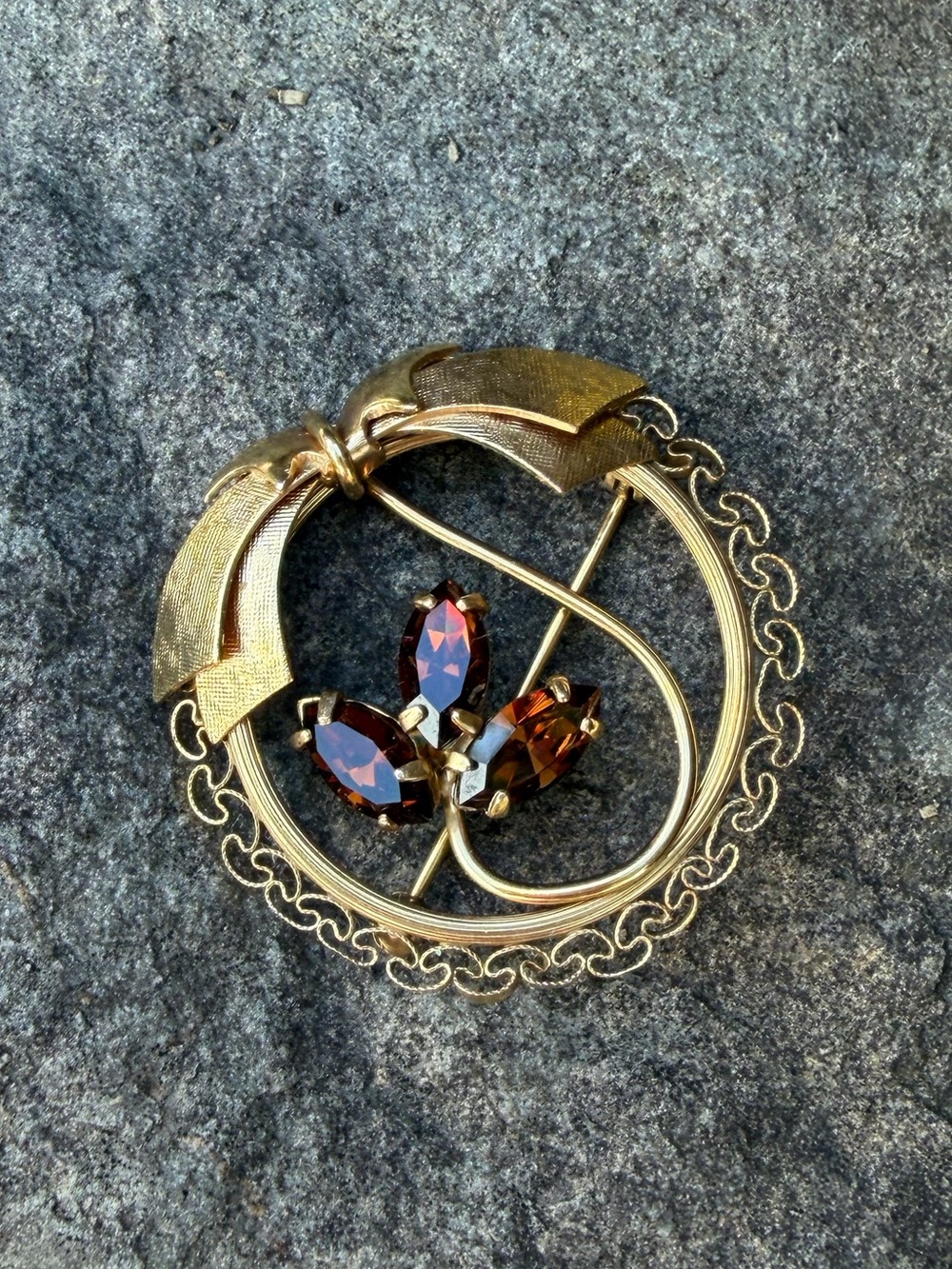 Vintage 1/20 14 Karat Gold Amber Topaz Jewel Tone Crystal Pin Brooch